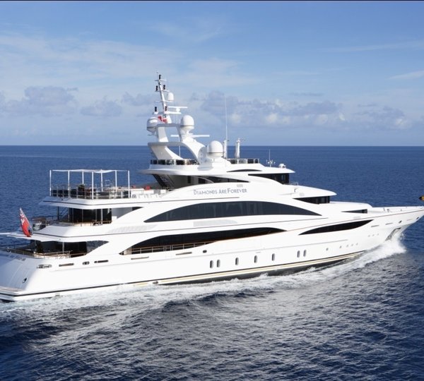 DIAMONDS ARE FOREVER Yacht Charter Details, Benetti | CHARTERWORLD ...